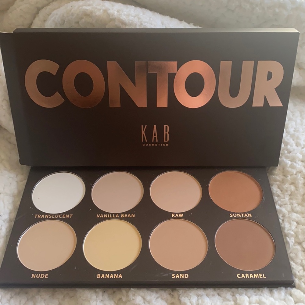 KAB Cosmetics Volume 1 Contour kit